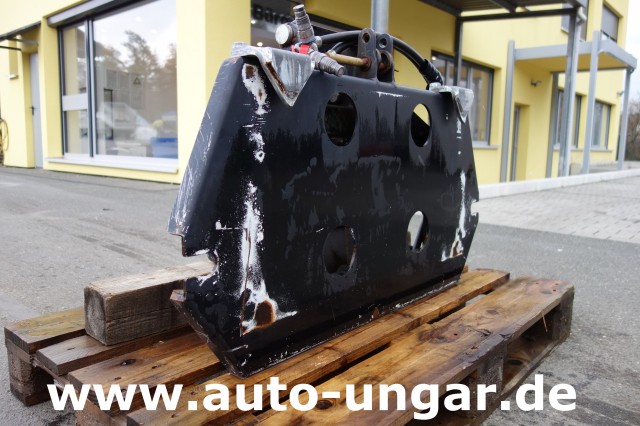 Unimog Multicar - Frontanbau Adapterplatte Frontkraftheber Unimog-Multicar