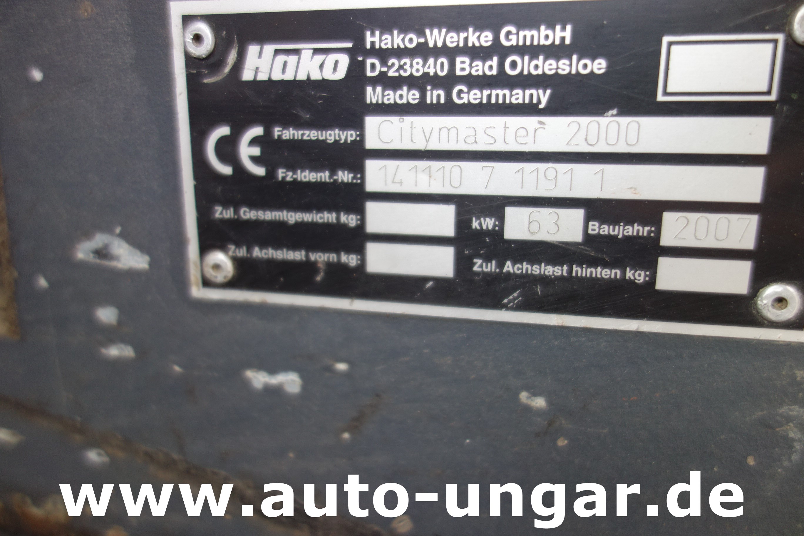 Balayeuse Hako CM 2000 3 Besen System Kehrmaschine mit Handsaugschlauch  4-Rad L à vendre Allemagne Wendelstein, KN37283