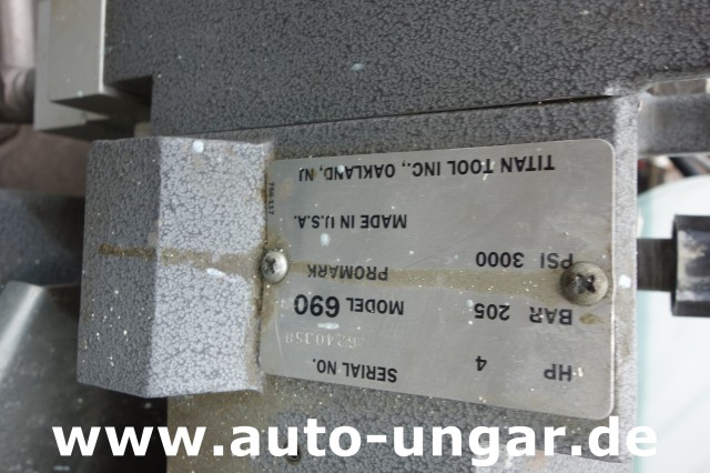 Titan - Promark 690 Graco LineLazer Airless Roadmarking Machine Markiermaschine