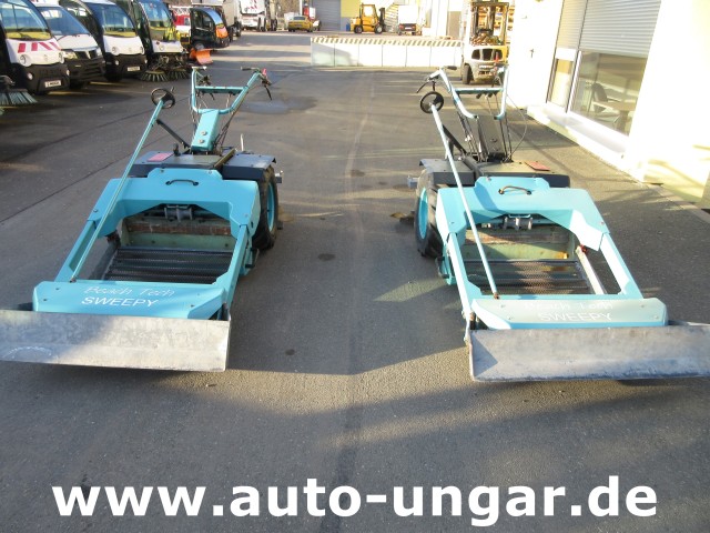 Kässbohrer - Beachtech Sweepy walk-behind Beachcleaner Strandreiniger Cribleuse de Plage