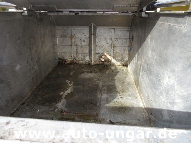 Isuzu - NPR 75 Müllwagen Provence Benne - Faun Lifter Presse Kipper Trittbrett Bj 12
