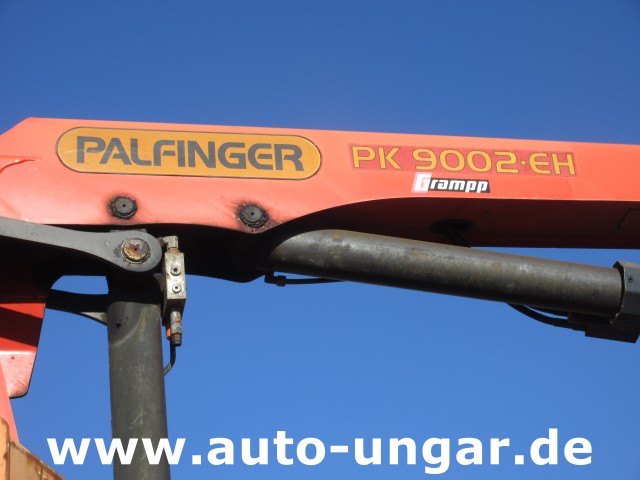 Iveco - Trakker 360 Kipper Allrad 4x4 Kran Palfinger PK 9002 Kommunalhydraulik Winterdienst Euro 5
