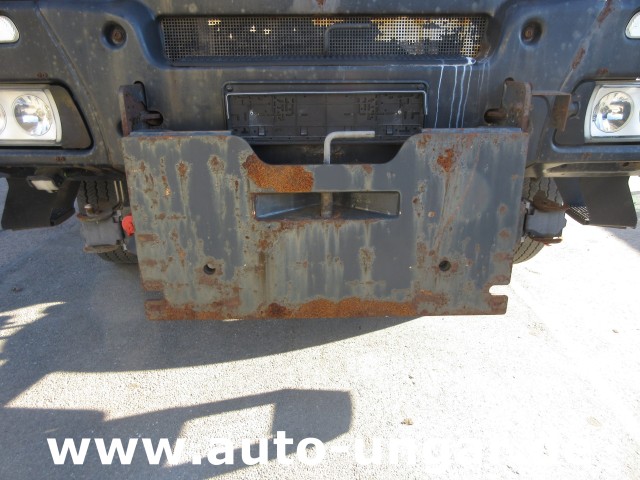 Iveco - Trakker 360 Kipper Allrad 4x4 Kran Palfinger PK 9002 Kommunalhydraulik Winterdienst Euro 5