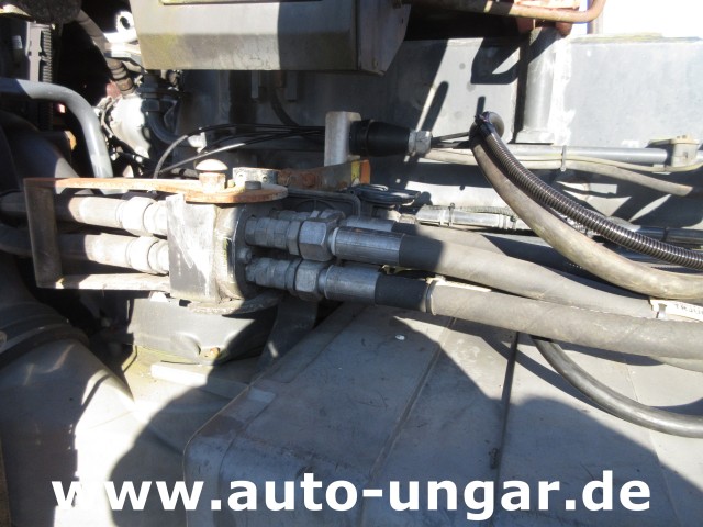 Iveco - Trakker 360 Kipper Allrad 4x4 Kran Palfinger PK 9002 Kommunalhydraulik Winterdienst Euro 5