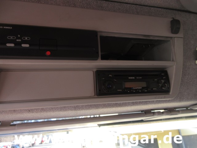 Iveco - Trakker 360 Kipper Allrad 4x4 Kran Palfinger PK 9002 Kommunalhydraulik Winterdienst Euro 5