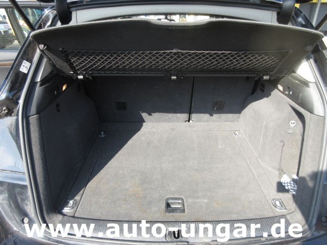 Audi - Q5 3.2 FSI Alcantara Panorama-Dach AHK Navi 270PS