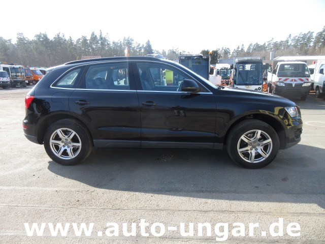 Audi - Q5 3.2 FSI Alcantara Panorama-Dach AHK Navi 270PS