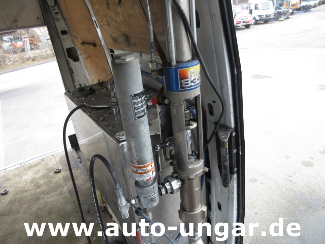 Iveco - 50C15 Jetline Graco LineLazer Markiermaschine Hofmann Roadmarking Machine