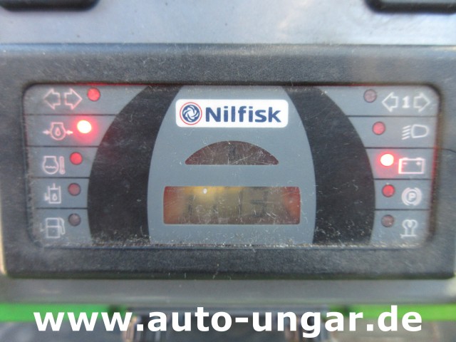 Nilfisk - Park Ranger 2150 Egholm Geräteträger mit Kehraufbau Baujahr 2018 Perkins