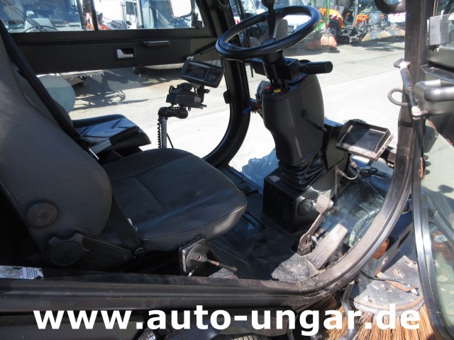 Nilfisk - CR3500 CityRanger Schmidt Flexigo Multigo 4x4 Kehrmaschine Geräteträger