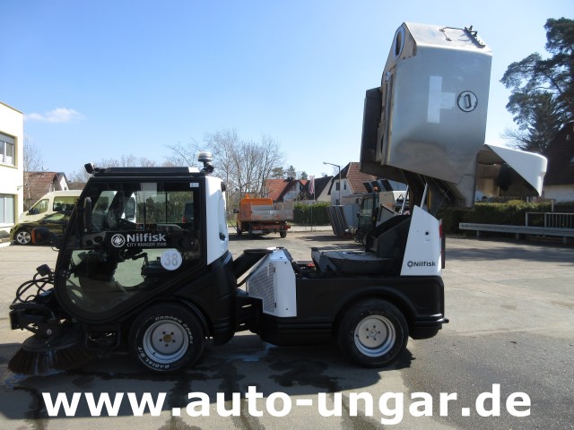 Nilfisk - CR3500 CityRanger Schmidt Flexigo Multigo 4x4 Kehrmaschine Geräteträger