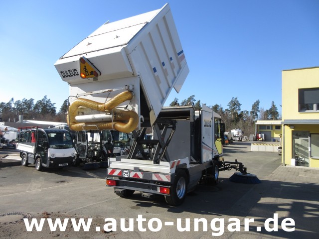 Dulevo - 5000 City Hochentleerung Handsaugschlauch  Frontbesen 4x4x4