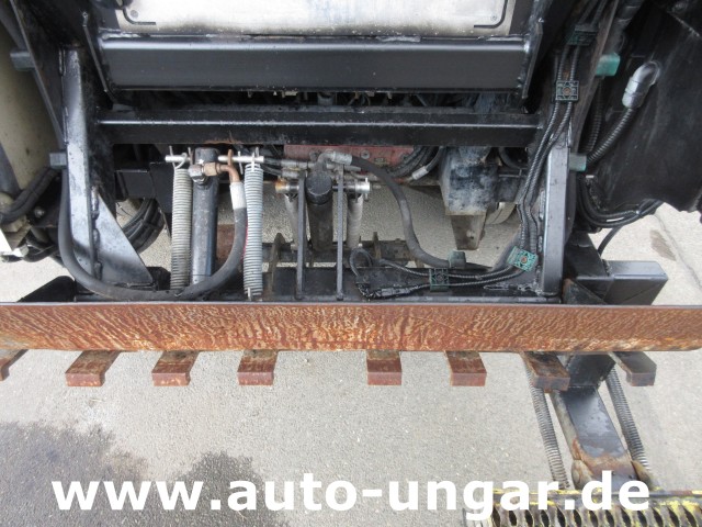 Renault - Maxity 130 Müllwagen 3.500kg Lifter Presse Kipper Provence Benne Medium