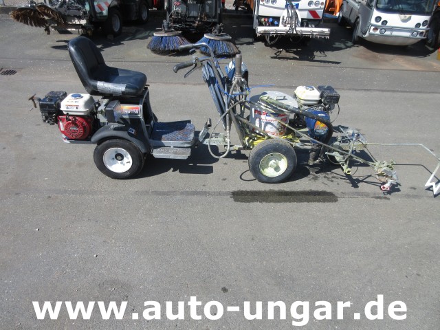 Graco - LineLazer III 3900 Linedriver ride-on striper Roadmarking Straßenmarkierung