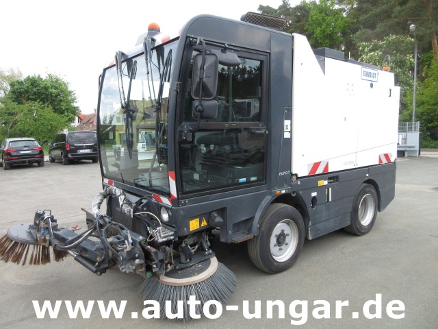 Schmidt - Cleango 500 CS556 Euro 6 mit Wildkrautbesen Kehrmaschine aus 1. Hand