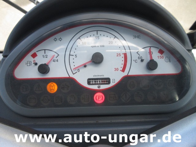 Bucher - CC 1000 Kleinkehrmaschine CityCat 4-Rad Lenkung