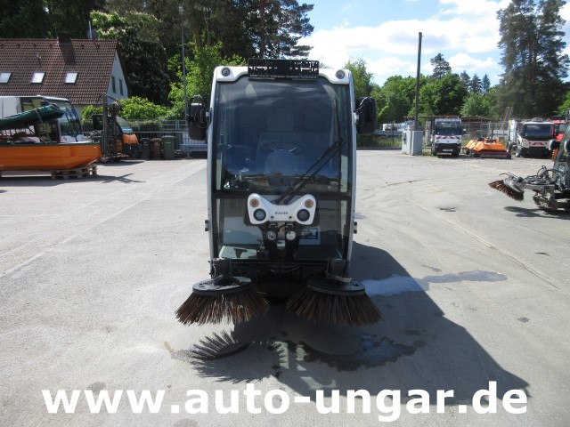 Bucher - CC 1000 Kleinkehrmaschine CityCat 4-Rad Lenkung