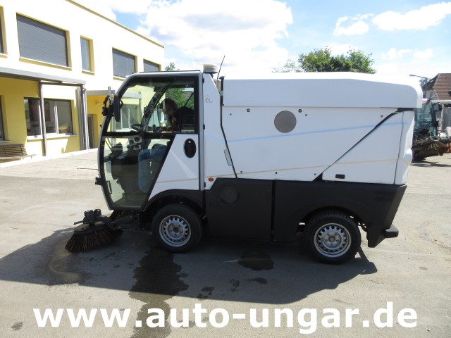 Bucher - CC 1000 Kleinkehrmaschine CityCat 4-Rad Lenkung