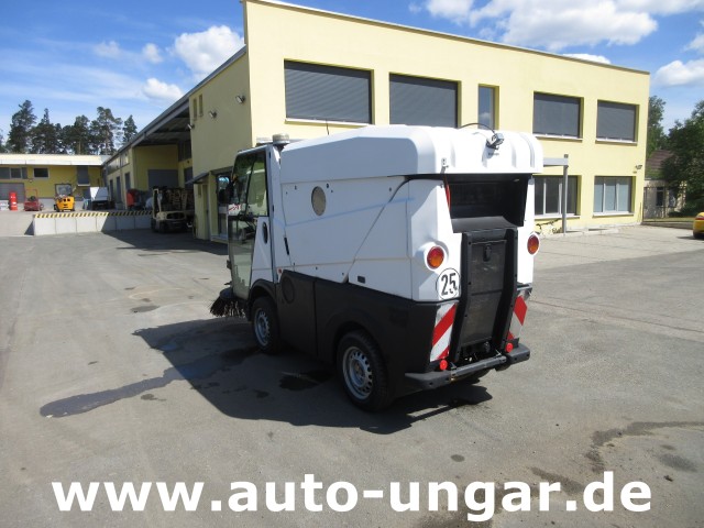 Bucher - CC 1000 Kleinkehrmaschine CityCat 4-Rad Lenkung