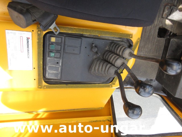 Jungheinrich - DFG 40 Diesel Gabelstapler 4.000kg Freihub Steinbock Yale Still Boss