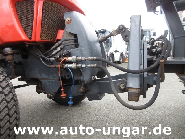 Hako - Hakotrac 2650 DA Winterdienst Schneepflug & Streuer 4x4 Zapfwelle Hydraulik