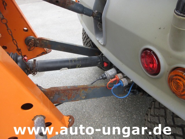 Hako - Hakotrac 2650 DA Winterdienst Schneepflug & Streuer 4x4 Zapfwelle Hydraulik