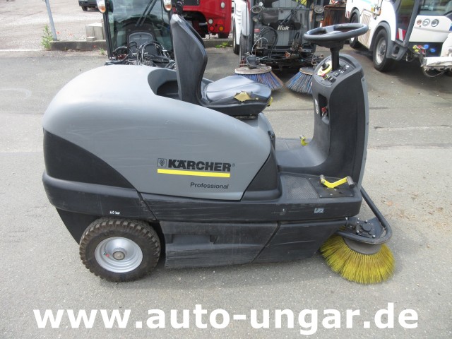 Kärcher - KM 100/100 RBP Pack 1.280-112.0 elektrische Parkplatzkehrmaschine Hallenkehrmaschine Elektro