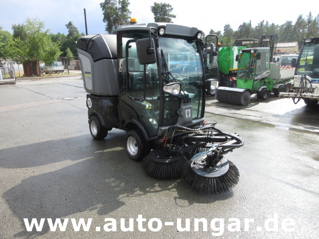 Kärcher - MC 50 Advanced MIC 50 Professional Kleinkehrmaschine 4x4 Geräteträger