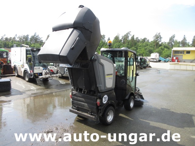 Kärcher - MC 50 Advanced MIC 50 Professional Kleinkehrmaschine 4x4 Geräteträger