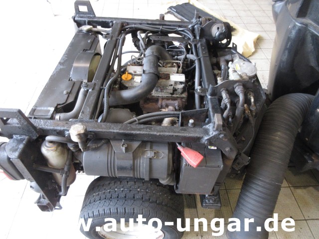 Kärcher - MC 50 Advanced MIC 50 Professional Kleinkehrmaschine 4x4 Geräteträger