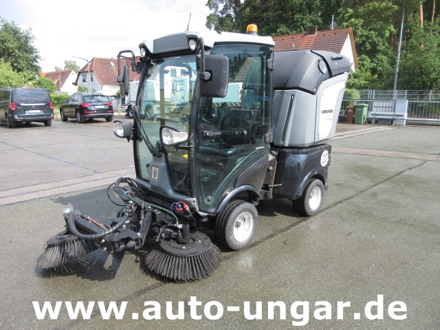 Kärcher - MC 50 Advanced MIC 50 Professional Kleinkehrmaschine 4x4 Geräteträger