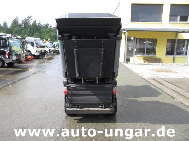 Kärcher - MC 50 Advanced MIC 50 Professional Kleinkehrmaschine 4x4 Geräteträger