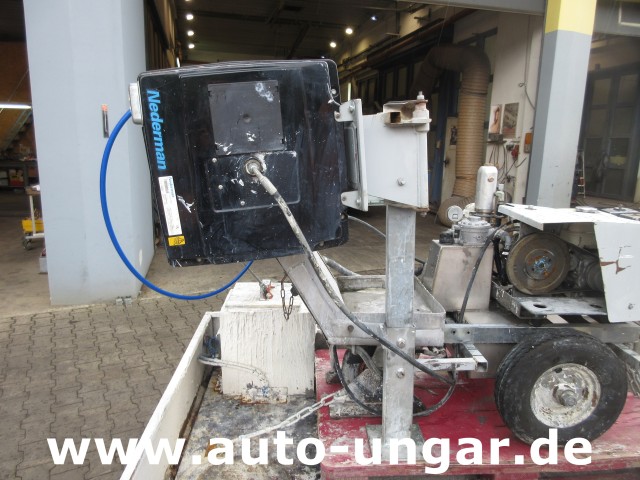 Graco - Zebra 5 Airless Traceuse Markiermaschine Roadmarking Machine mit Trailer Hofmann