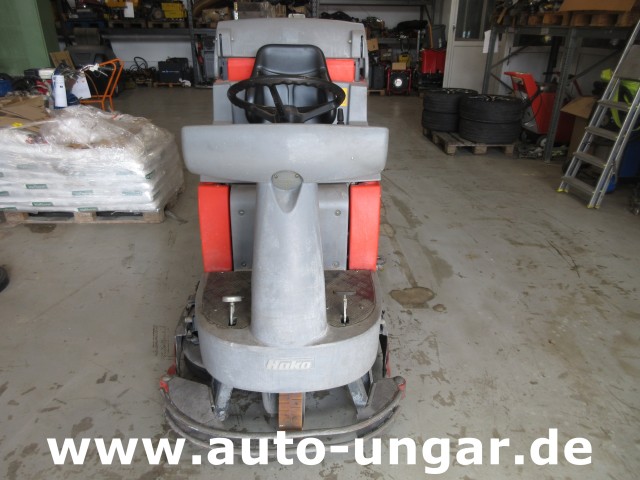 Hako - Hakomatic B115R Scrubber Bj. 2013 1.794 Stunden Bodenreiniger