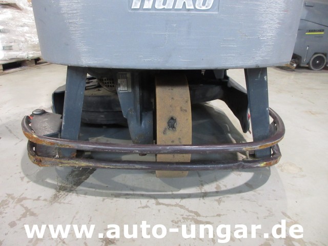 Hako - B750R 1.322 Stunden Hakomatic Scrubber Aufsitz-Bodenreiniger Scheuersaugmaschine