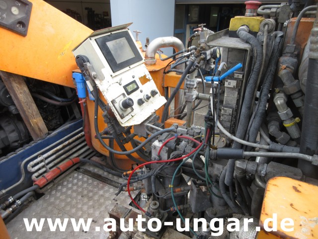 Hofmann - H75 - 1000 Thermoplastic Roadmarking Machine Truck Mounted Hot Paint