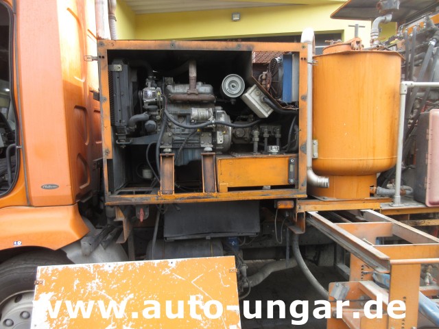 Hofmann - H75 - 1000 Thermoplastic Roadmarking Machine Truck Mounted Hot Paint