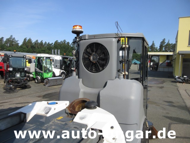 Hako - Citymaster CM 1600 4x4 Kehrmaschine mit Kärcher am Heck