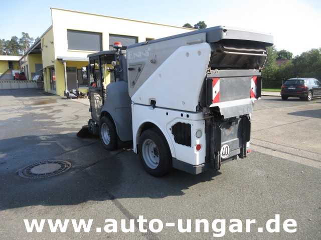 Hako - Citymaster CM 1600 4x4 Kehrmaschine mit Kärcher am Heck