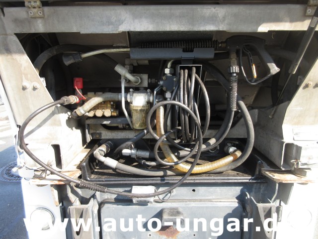 Hako - Citymaster CM 1600 4x4 Kehrmaschine mit Kärcher am Heck