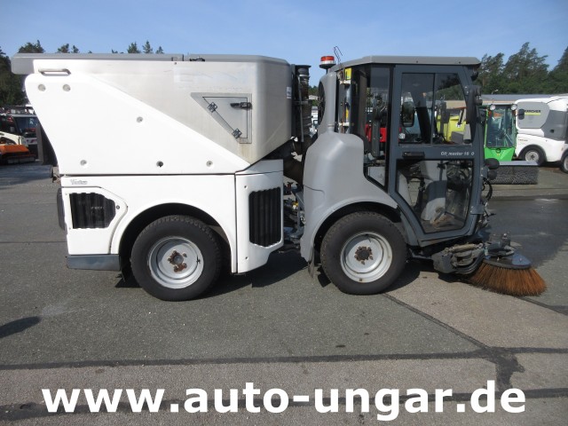 Hako - Citymaster CM 1600 4x4 Kehrmaschine mit Kärcher am Heck