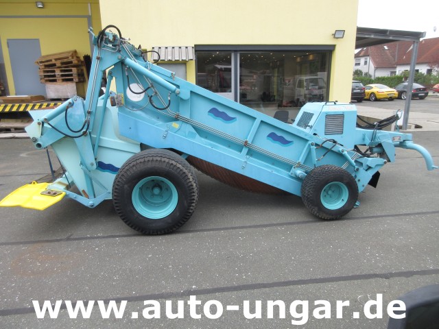 Pistenbully - BeachTech STR 2000 BeachCleaner Strandreiniger чистач на плажа