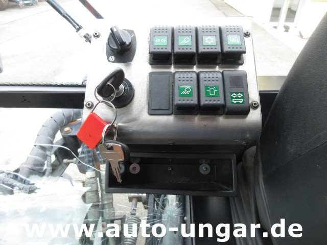 Nilfisk - CR3500 CityRanger Schmidt Flexigo Multigo 4x4 Kehrmaschine Geräteträger