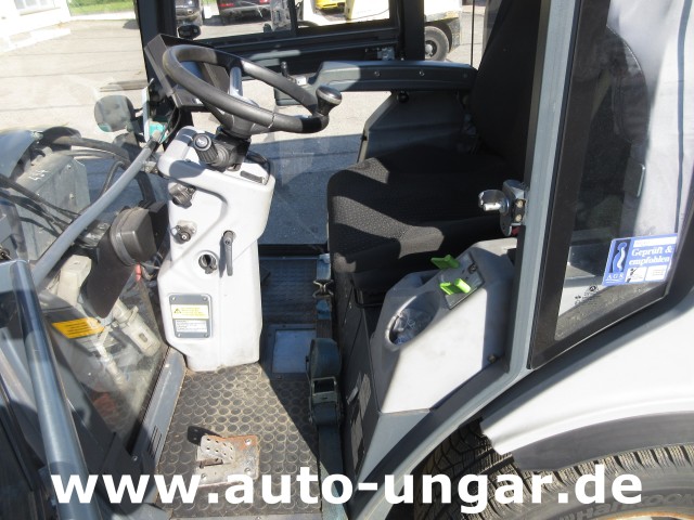 Hako - CM 1600 Kehrmaschine 4x4 Baujahr 2018 3 Besen MOTORSCHADEN