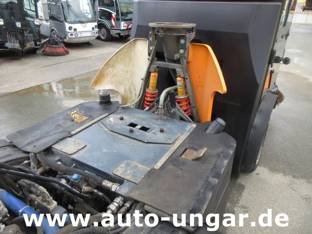 Boschung - S2 Küpper-Weisser Kehrmaschine Urban Sweeper 2m³ Knicklenkung 40km/h