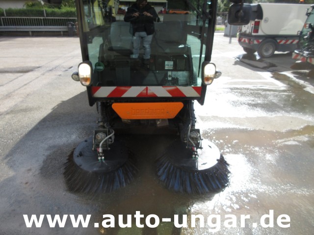 Boschung - S2 Küpper-Weisser Kehrmaschine Urban Sweeper 2m³ Knicklenkung 40km/h