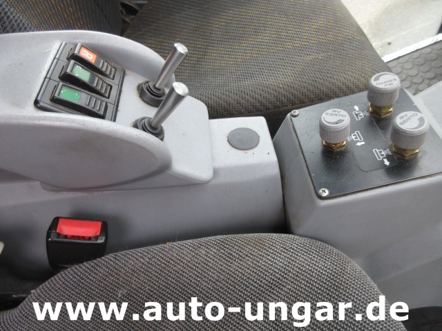 Hako - Citymaster CM 2000 Kehrmaschine 4-Rad-Lenkung VW Diesel Motor