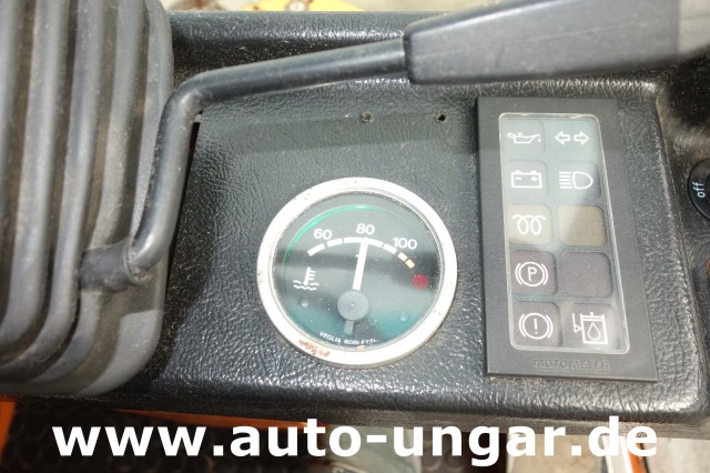 Aebi - MFH 5000 Kehrmaschine Baujahr 2004 4-Rad Lenkung Wildkrautbesen