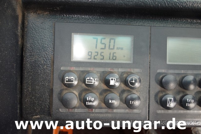 Aebi - MFH 5000 Kehrmaschine Baujahr 2004 4-Rad Lenkung Wildkrautbesen