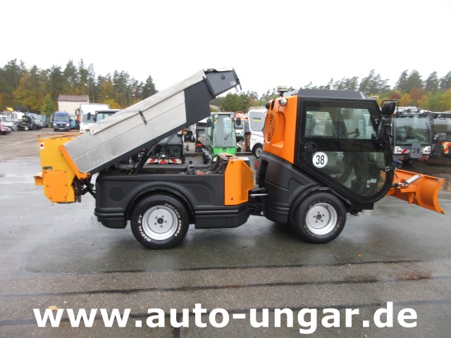 Nilfisk - CR3500 CityRanger Multicar Winterdienst Schneepflug und Streuer 4x4